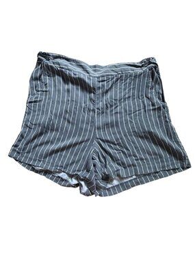 Nine West Womens Pull On Striped Shorts-Gray/White-L-GUC